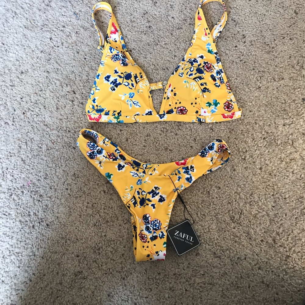 NWT Yellow & Blue Zaful Bikini M READ DESCRIPTION